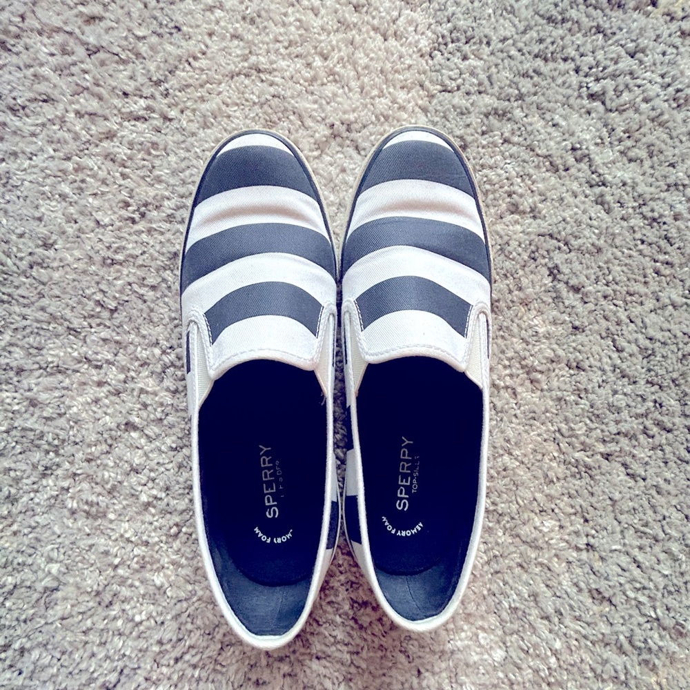 Sperry boat shoes worn twice from car to boat. Comfy and fit true to size.